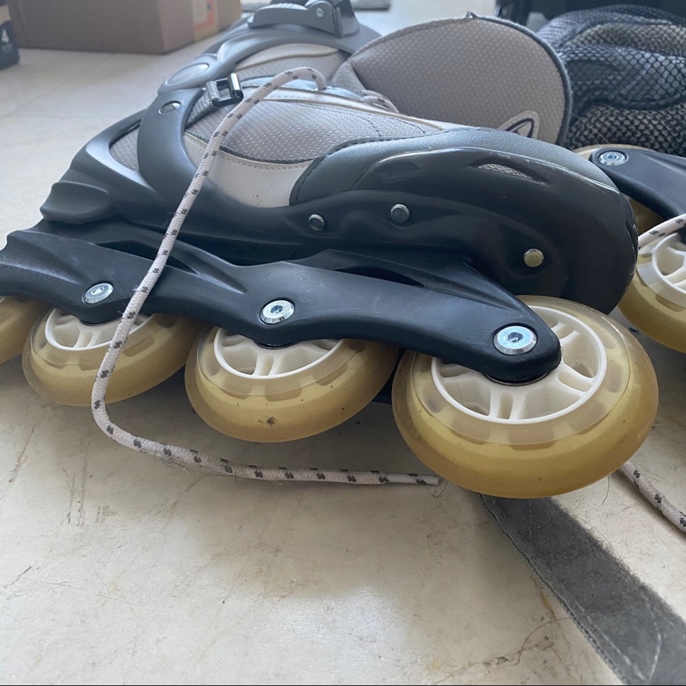 Blade Runner Skates